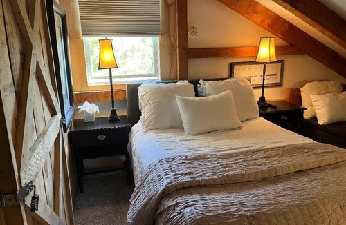 St. Johnsbury Cabin | Basecamp Lodge Winter Retreat sleeps 3-9 guests