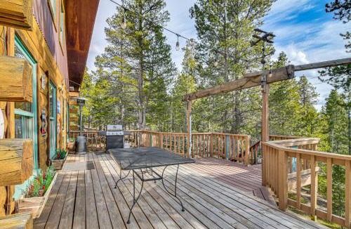 Black Hawk House | BBQs, Hikes & Fireside Nights: Cabin in Black Hawk