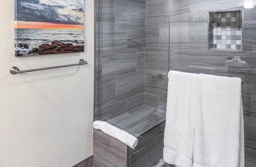 Capistrano Beach Resort | Beach Fun, 3 Modern Units, Pool, Parking, Game room!