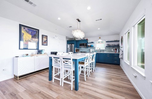 Cedar Lane House | Beachfront Bliss | 3BR, 2BA | Sleeps 8 | Sargent Beach