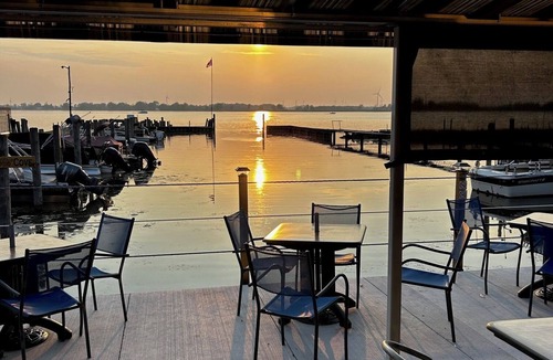 Harwich Cottage | Beachfront Cottage on the Lake