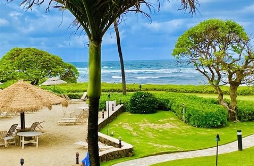 Hanamaulu Condo | Beachfront Resort, Oceanview Room, Restaurants on site, 4 Beautiful Pools