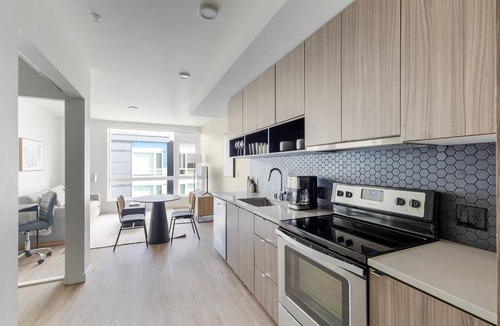 Yesler Terrace Apartment | Beautiful First Hill Jr 1BR w/Gym & Courtyard, nr Park, by Blueground