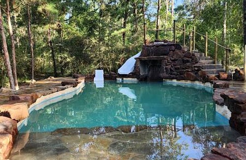 Waller Cabin | Beautiful Modern Cabin with Natural Water Pool in Grimes County, Texas