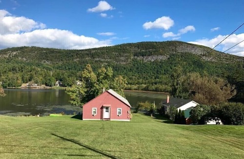 Wells Cottage | BEAUTIFUL & PEACEFUL FAMILY COTTAGE ON THE LITTLE LAKE IN CLASSIC VERMONT.