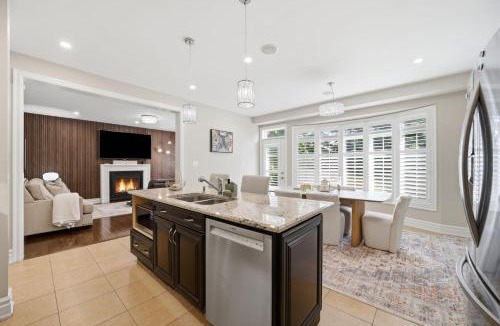 Brampton House | Beautiful Spacious Family Home