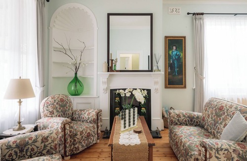 Queenscliff Hotel | Benambra Queenscliff - Rosebud room