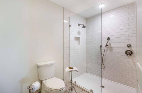 Ames Hotel | Best Western Plus University Park Inn & Suites