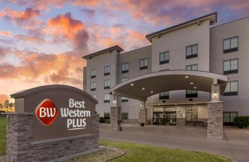 Williston Hotel | Best Western Plus Williston Hotel & Suites