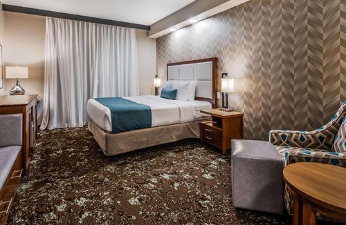 Ankeny Hotel | Best Western Premier Des Moines-Ankeny Hotel