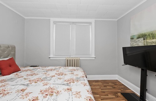 East Beverly Apartment | Beverly Gem