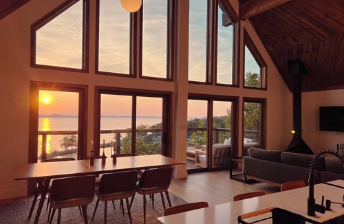 Dover House | Black Eagle Retreat