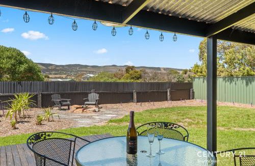 Silver Sands House | Black Pearl - Aldinga Beach - C21 SouthCoast Holidays