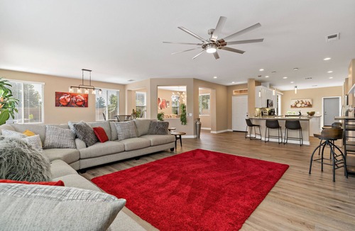 Temecula House | Blue Lagoon Oasis - Pool - Firepit - Close to Wineries - Golf - Wedding venues