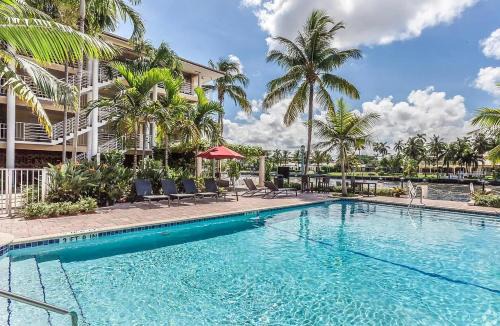 Boca Raton Apartment | Boca Waterfront Luxury by Aureum Stay Walk to Beach