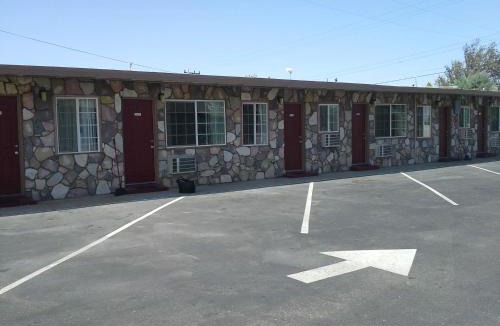 Boron Hotel | Boron Motel
