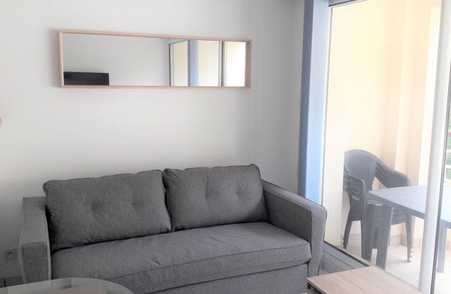 Saint-Cast-le-Guildo Apartment | Bright, comfortable apartment 100m from the beach and close to shops