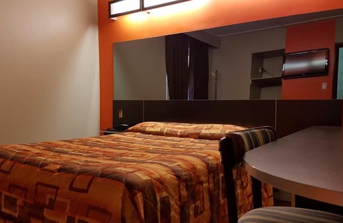 Gibson Bed & Breakfast | Budget inn 2000