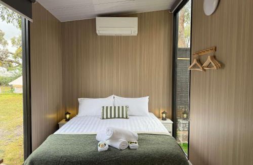 Comaum House | Bush Hideaway X by Tiny Away