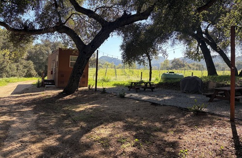 Fallbrook Cabin | Cabernet Cabin @ Vinyards, Fallbrook, 6 Adults 2 Kids, Wifi and AC, Fallbrook