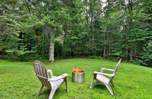 East Haven  Rutland County Cottage | Cabin ∙ 2 bedrooms ∙ 6 guests