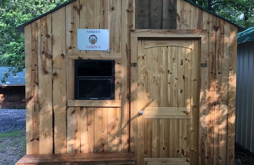 Hatfield RV Rental | Cabin 3 - Rustic Mountain Cabin - Up to 4 persons