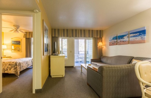 Capistrano Beach Resort | Capistrano SurfSide Inn 1 Bedroom Sleeps 4