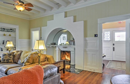 Carpinteria Apartment | Carpinteria Apt w/Hot Tub - 10 Min Walk to Beach!