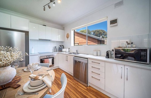Everard Park Apartment | Casa Boho—Peaceful Stay in Vibrant, Central Locale