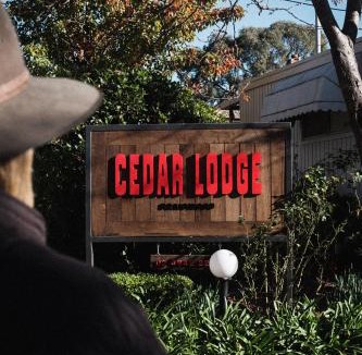 Braidwood Hotel | Cedar Lodge