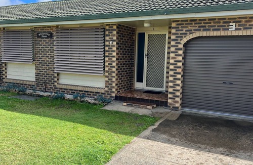 South Evans Head Apartment | Central 2BR unit with garage, walk to beach, river, shops & cafes in Evans Head.