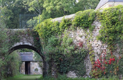 Rabodanges Cottage | Chaplain's House: Charm in Swiss Normandy, Pets Allowed