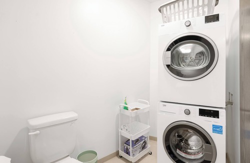 Waterloo Apartment | Charming 1-bedroom apartment with WiFi, AC in enjoyable Waterloo