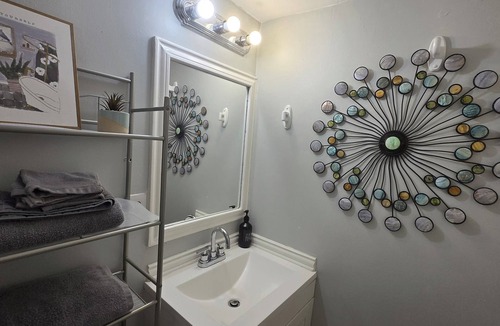 Denton Cottage | Charming 1-bedroom Studio Apartment Few Blocks from TWU