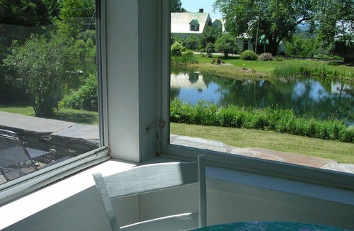 Post Mills House | Charming 2-bedroom Summer Home in Strafford, Vermont
