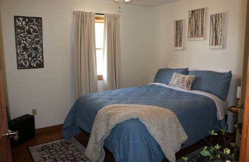Waucoma House | Charming 4 Bedroom Home in Waucoma, Iowa-River front property