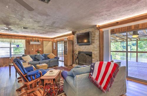 Bell House | Charming Abode w/Dock on the Suwannee River