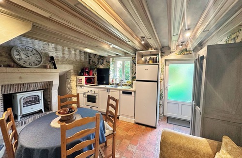 Le Manoir Cottage | Charming accommodation in a green setting