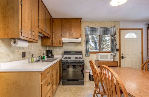 Arbor Vitae House | Charming Cabin w/Lake Views and Trail Access - Family-Friendly