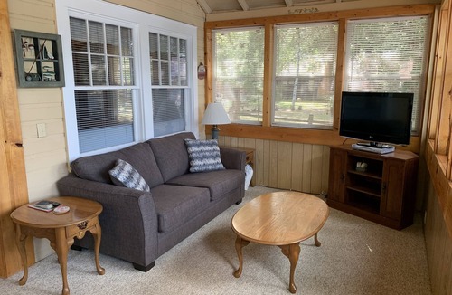 St Germain Cabin | Charming Cedar Lakeside Cottage at Elbert's Resort