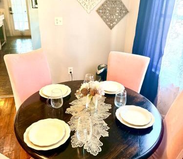 Enid House | Charming Cedar Place