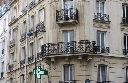 Batignolles Apartment | Charming Flat Centrally Located, Recently Refurbished & Well-equipped