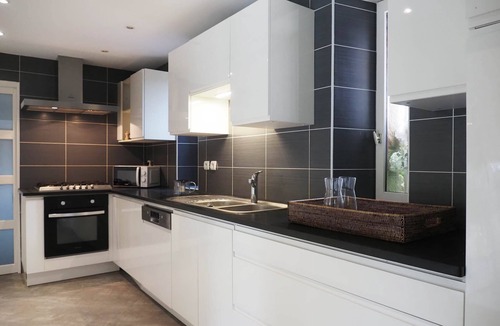 Porspoder Apartment | Charming house in Porspoder with outdoor pool – Near beaches & quiet setting