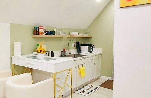 Springville Apartment | Chic studio with WiFi and AC in serene Springville