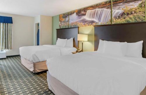 Jasper Hotel | Clarion Pointe Jasper