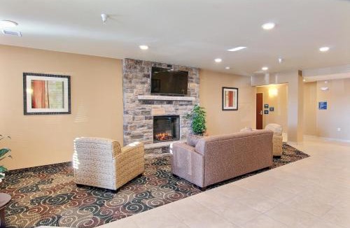 Beulah Hotel | Cobblestone Hotel & Suites - Beulah