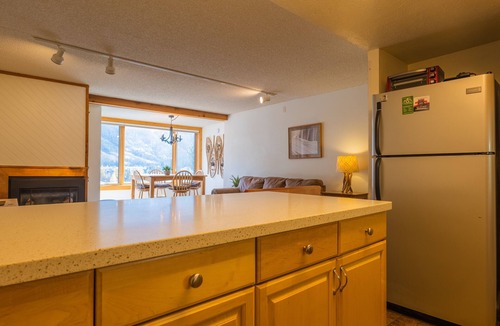 Copper Mountain Village Condo | Comfortable Cozy Condo - Short Walk to American Eagle Lift - SH402 by RedAwning