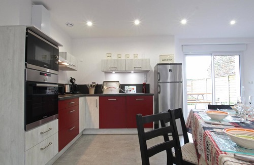 Le Mesnil Cottage | Comfortable house with private garden in Cotentin
