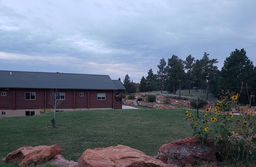 Hot Springs Cabin | Comfortable Room For Two - Room 115