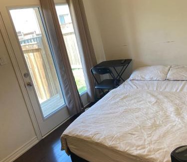 Brampton House | Comfortable Room with Free Parking
